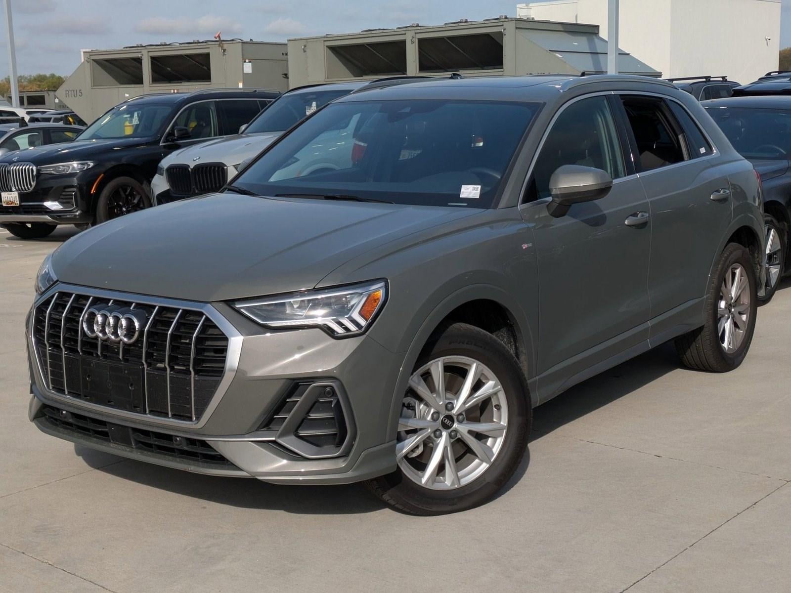 2024 Audi Q3 S line Premium Plus 45 TFSI quattro