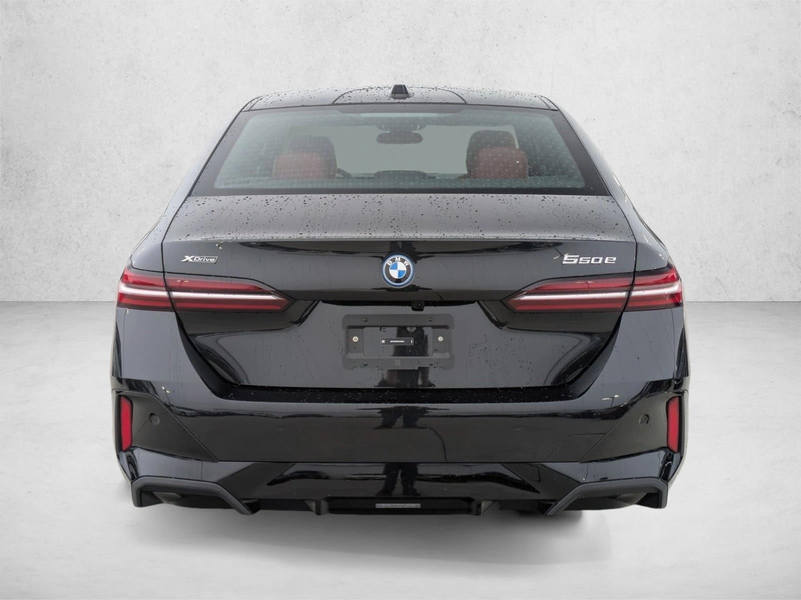 2026 BMW 550e xDrive Sedan