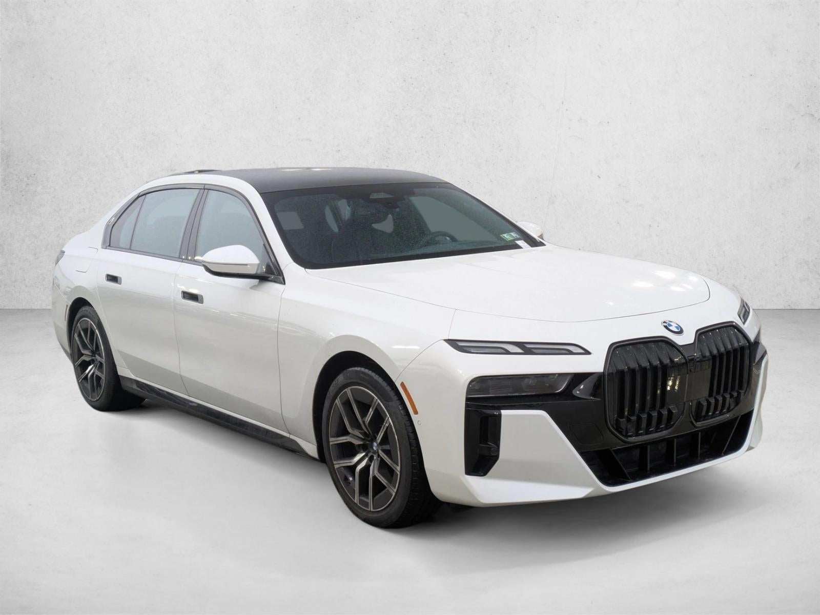 2025 BMW 740i xDrive Sedan