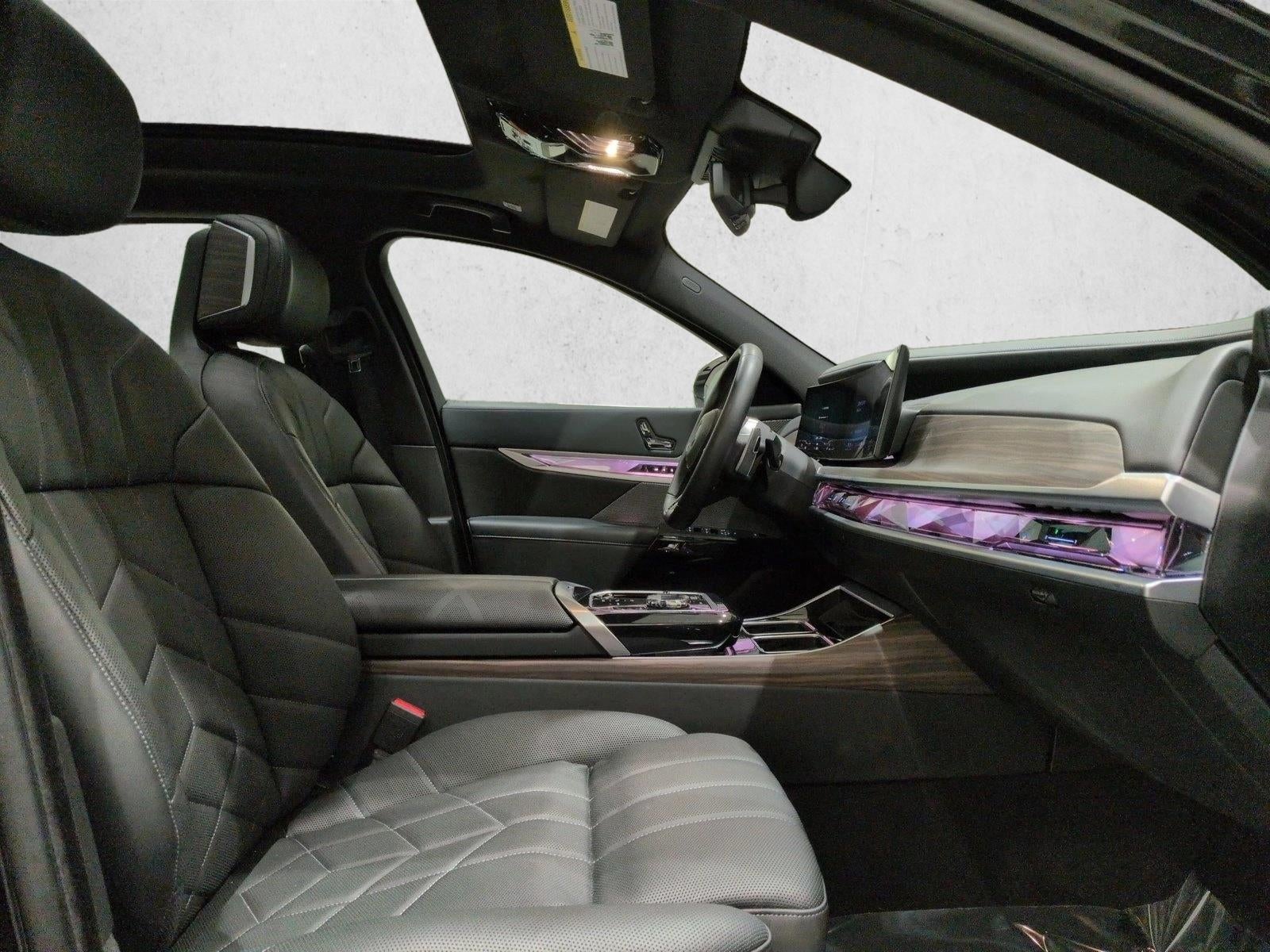 2024 BMW 760i xDrive Sedan