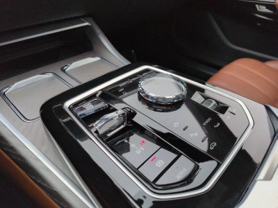 2024 BMW 760i xDrive Sedan