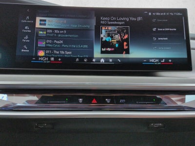 2024 BMW 760i xDrive Sedan