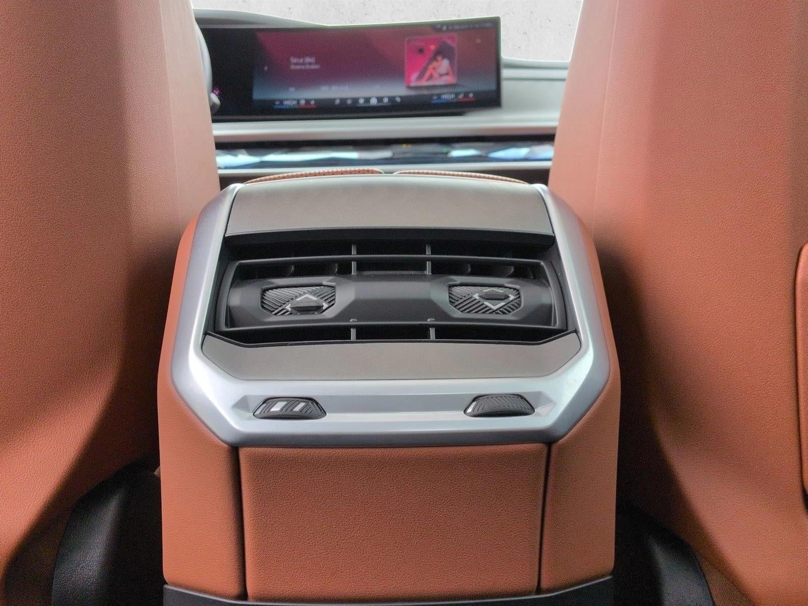 2024 BMW 760i xDrive Sedan