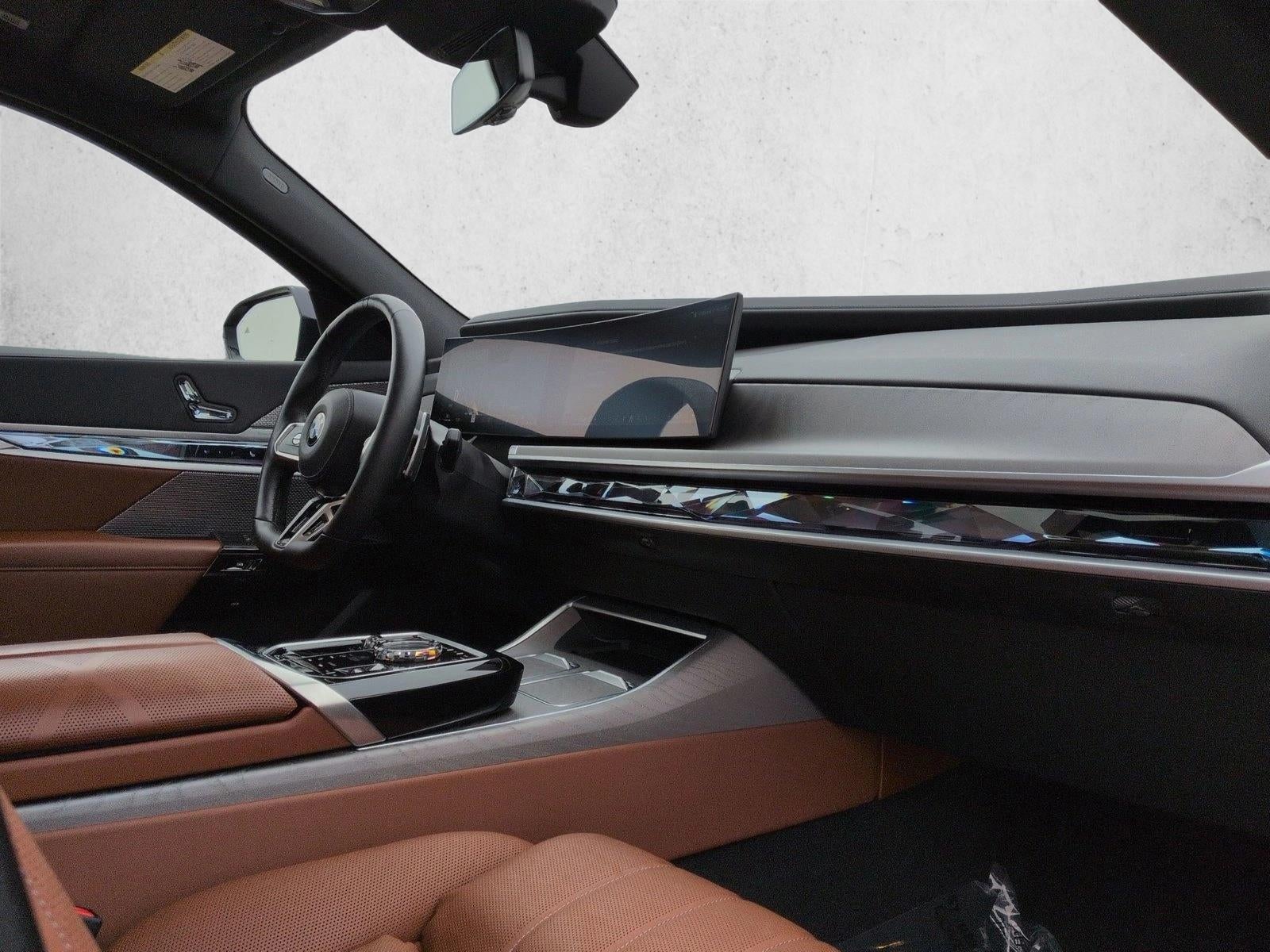 2024 BMW 760i xDrive Sedan