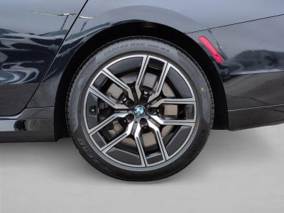 2024 BMW 760i xDrive Sedan