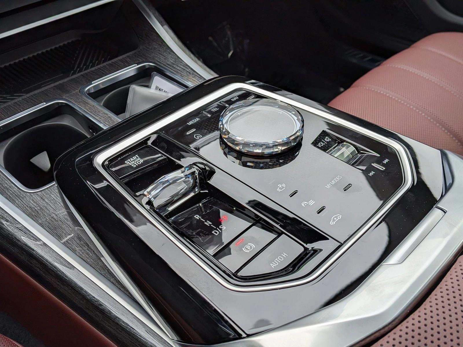 2026 BMW 750e xDrive Plug-In Hybrid