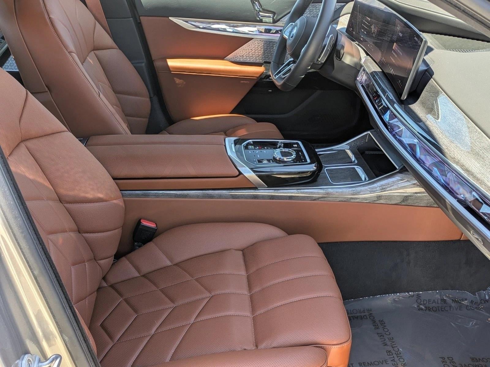2025 BMW 750e xDrive Plug-In Hybrid