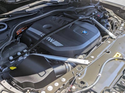 2025 BMW 750e xDrive Plug-In Hybrid