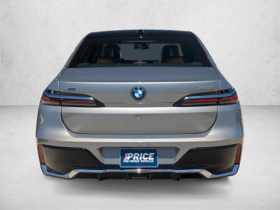 2025 BMW 750e xDrive Plug-In Hybrid