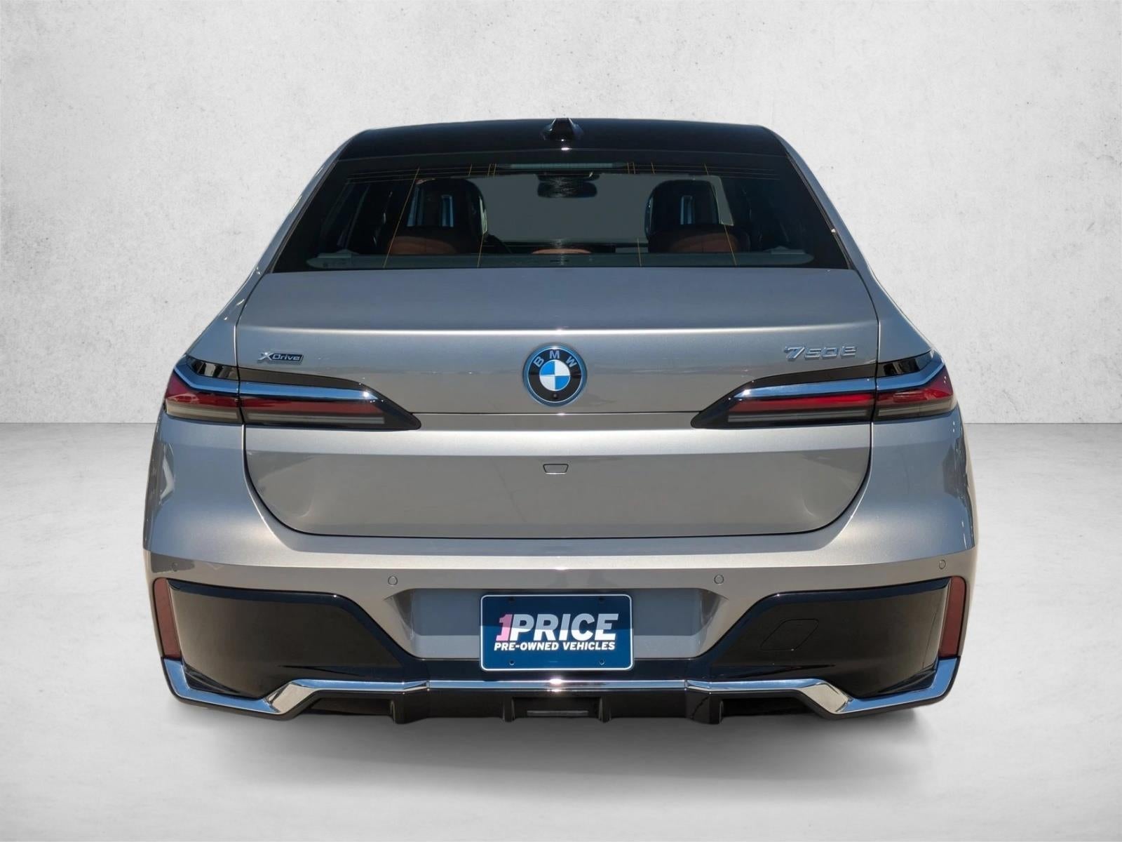 2025 BMW 750e xDrive Plug-In Hybrid