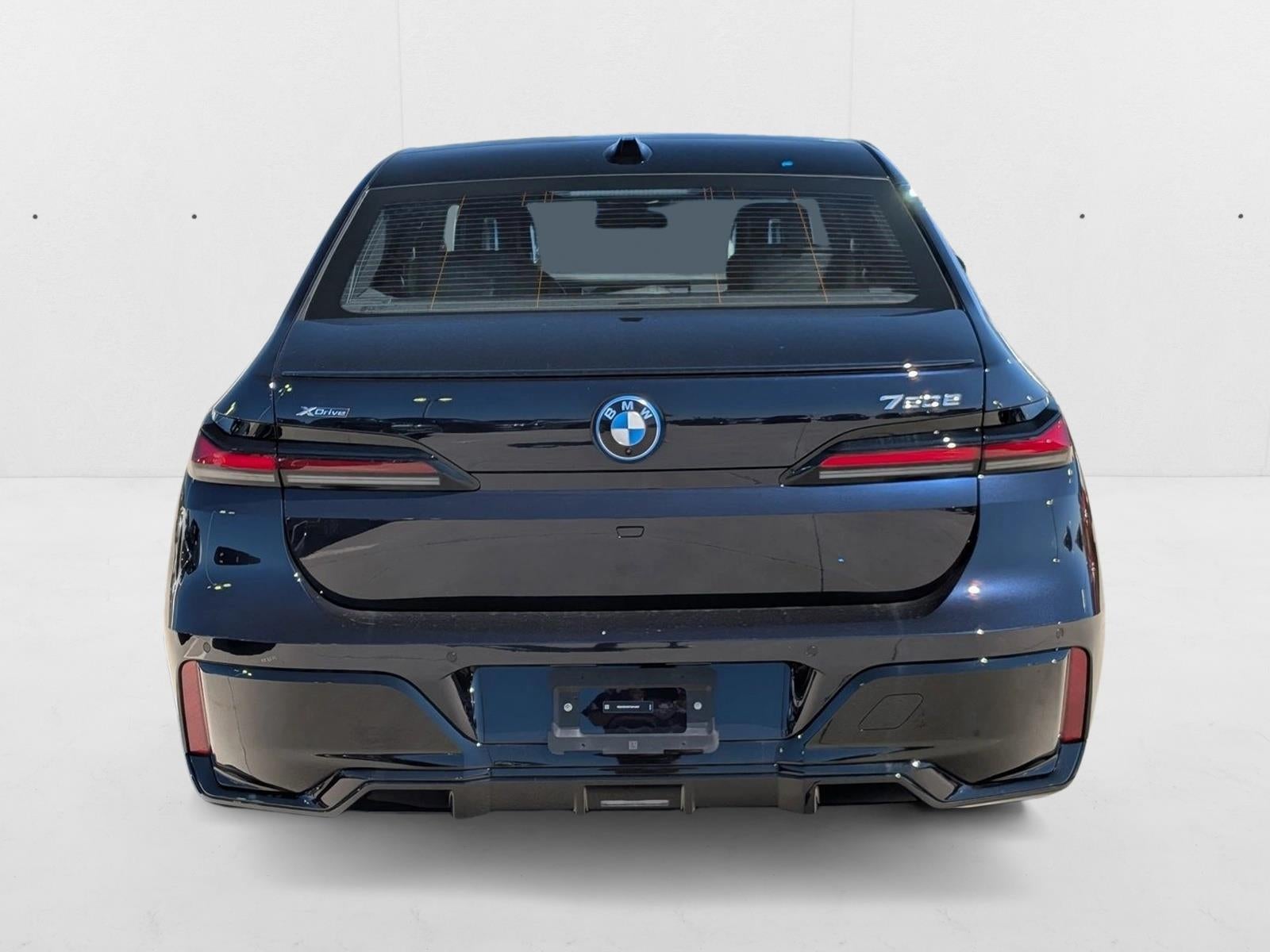 2026 BMW 750e xDrive Plug-In Hybrid
