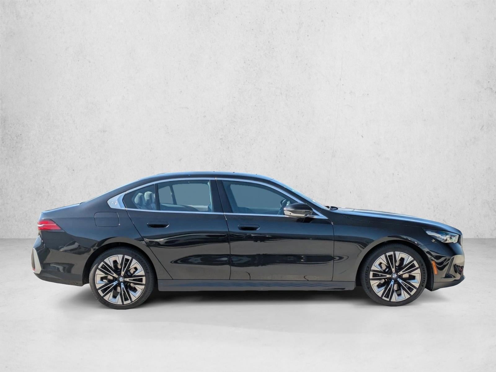 2024 BMW 530i xDrive Sedan