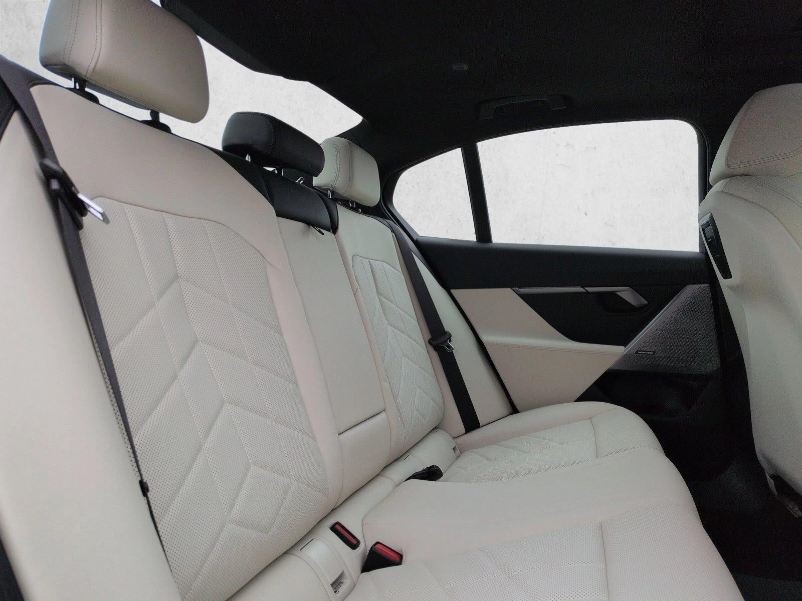 2024 BMW 530i xDrive Sedan