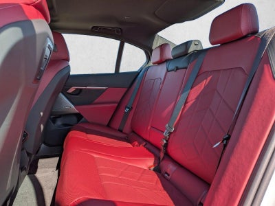 2025 BMW 530i xDrive Sedan