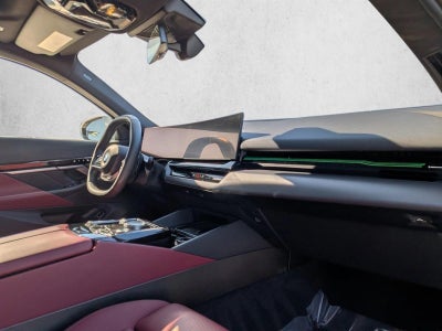 2025 BMW 530i xDrive Sedan