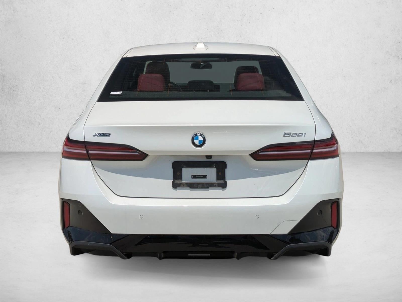 2025 BMW 530i xDrive Sedan