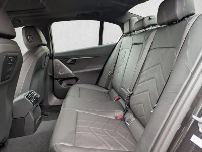 2025 BMW 530i xDrive Sedan