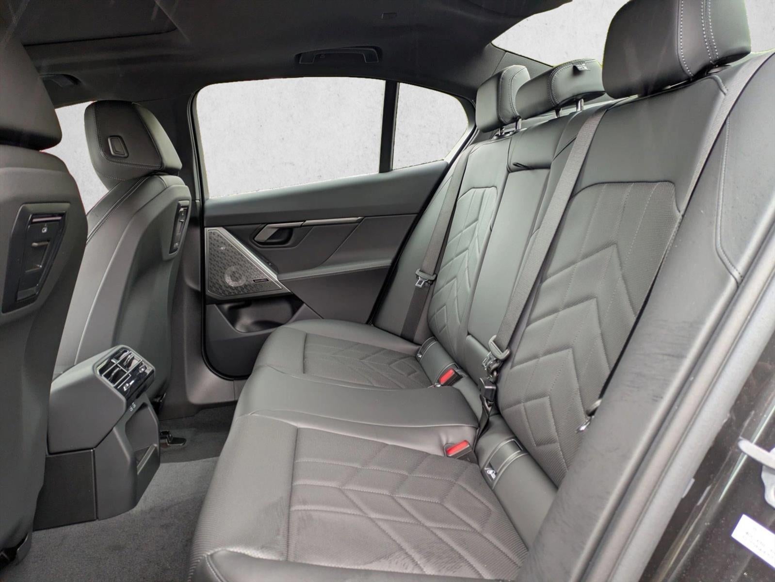 2025 BMW 530i xDrive Sedan