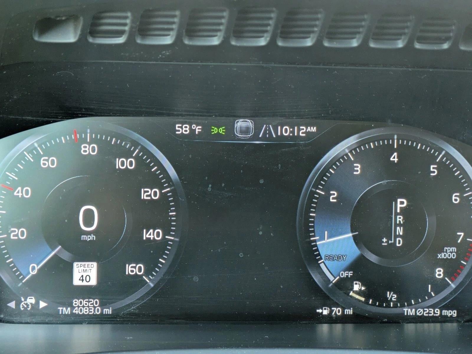 2017 Volvo XC90 T6 AWD 7-Passenger Momentum