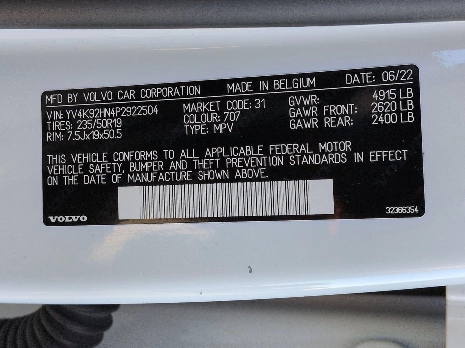 2023 Volvo XC40 B4 FWD Plus Bright Theme