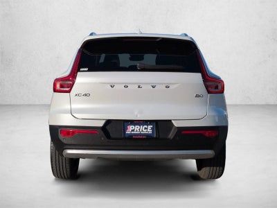 2023 Volvo XC40 B4 FWD Plus Bright Theme