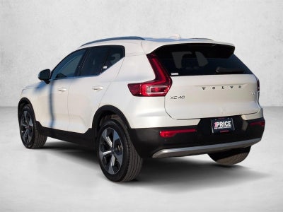 2023 Volvo XC40 B4 FWD Plus Bright Theme