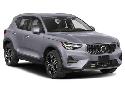 2023 Volvo XC40 B4 FWD Plus Bright Theme