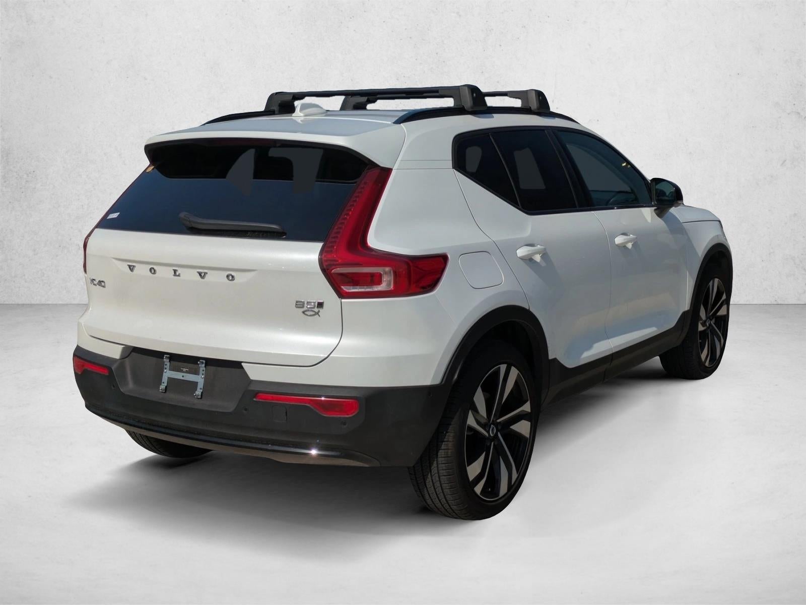 2026 Volvo XC40 B5 AWD Ultra