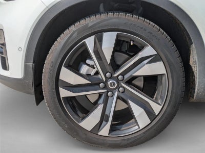 2026 Volvo XC40 B5 AWD Ultra