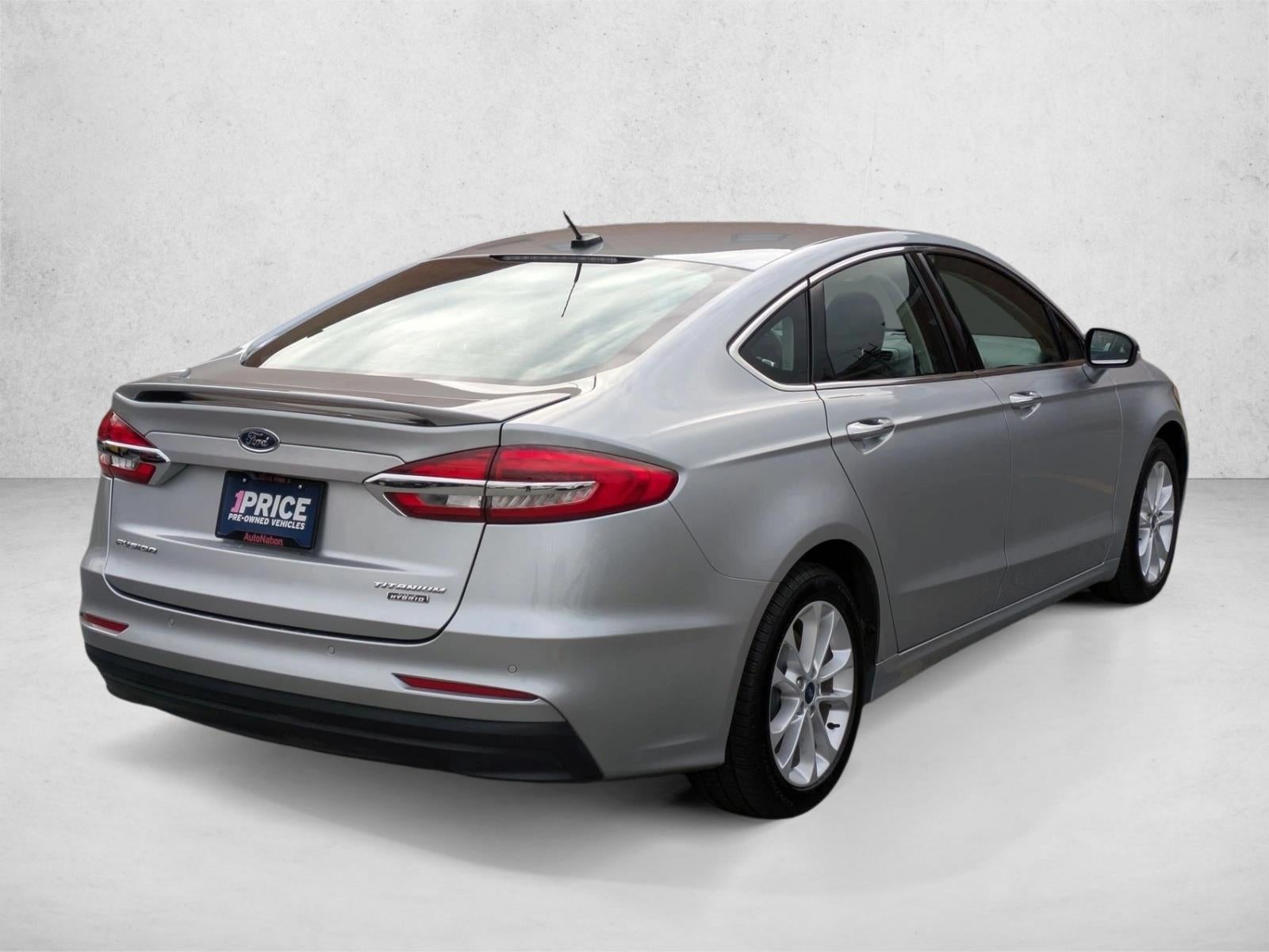 2020 Ford Fusion Plug-In Hybrid Titanium FWD