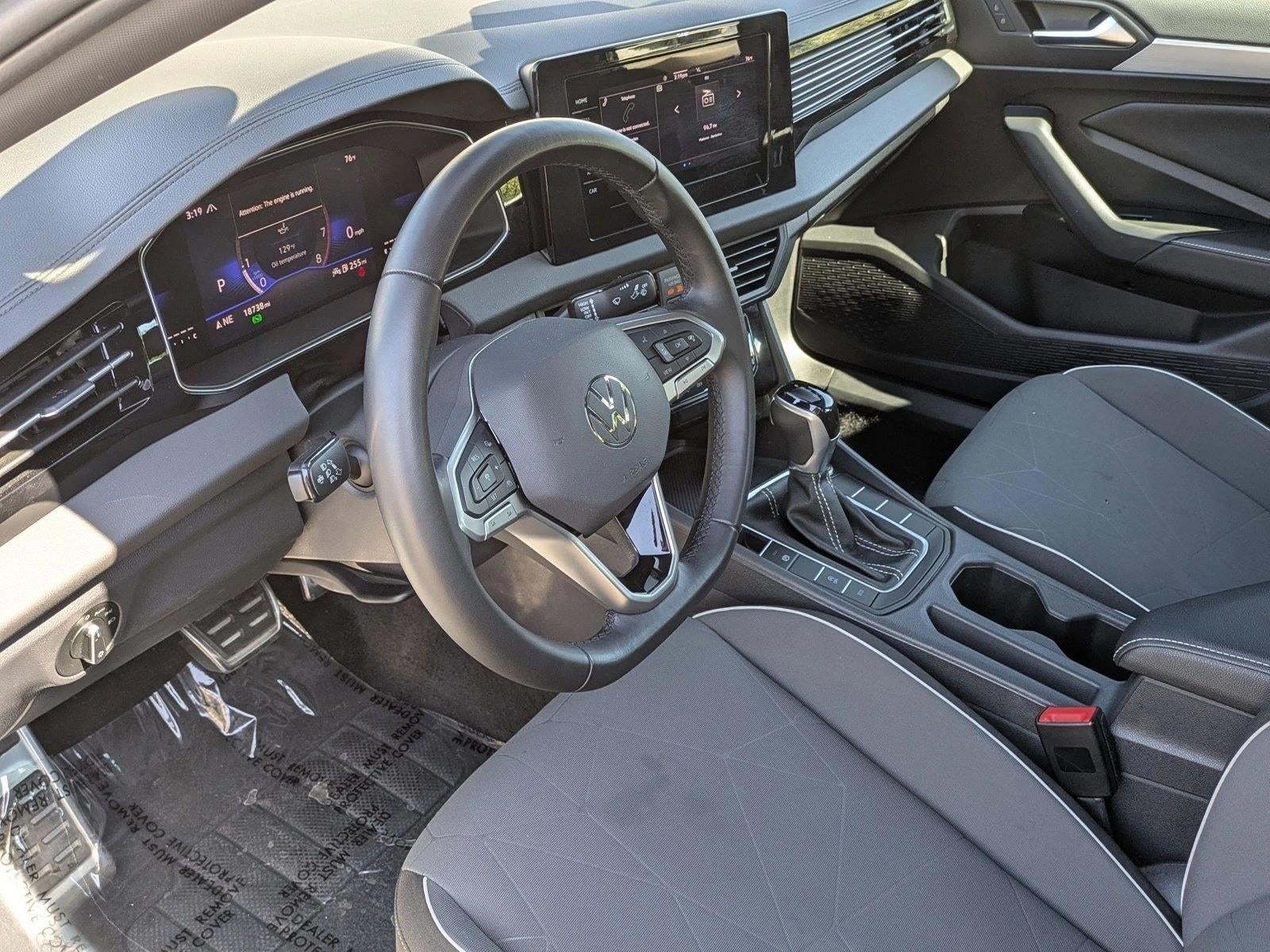 2025 Volkswagen Jetta Sport Auto