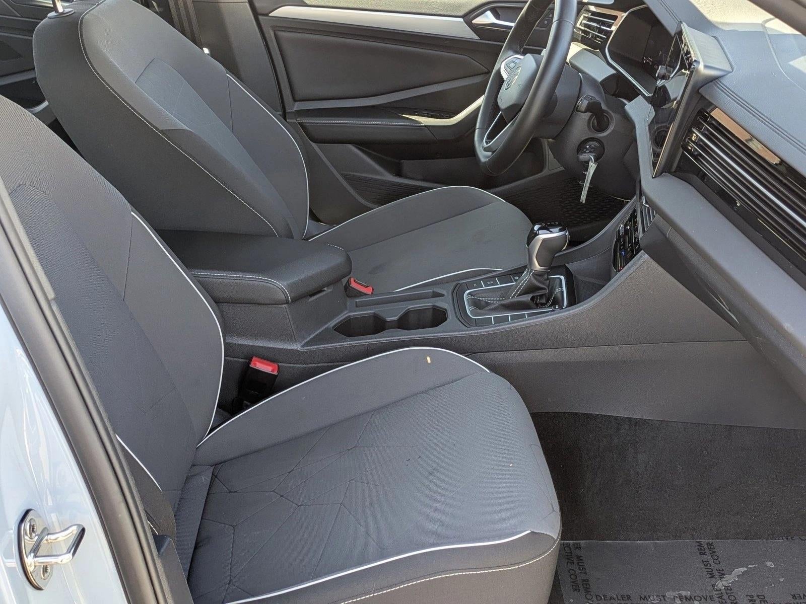 2025 Volkswagen Jetta Sport Auto