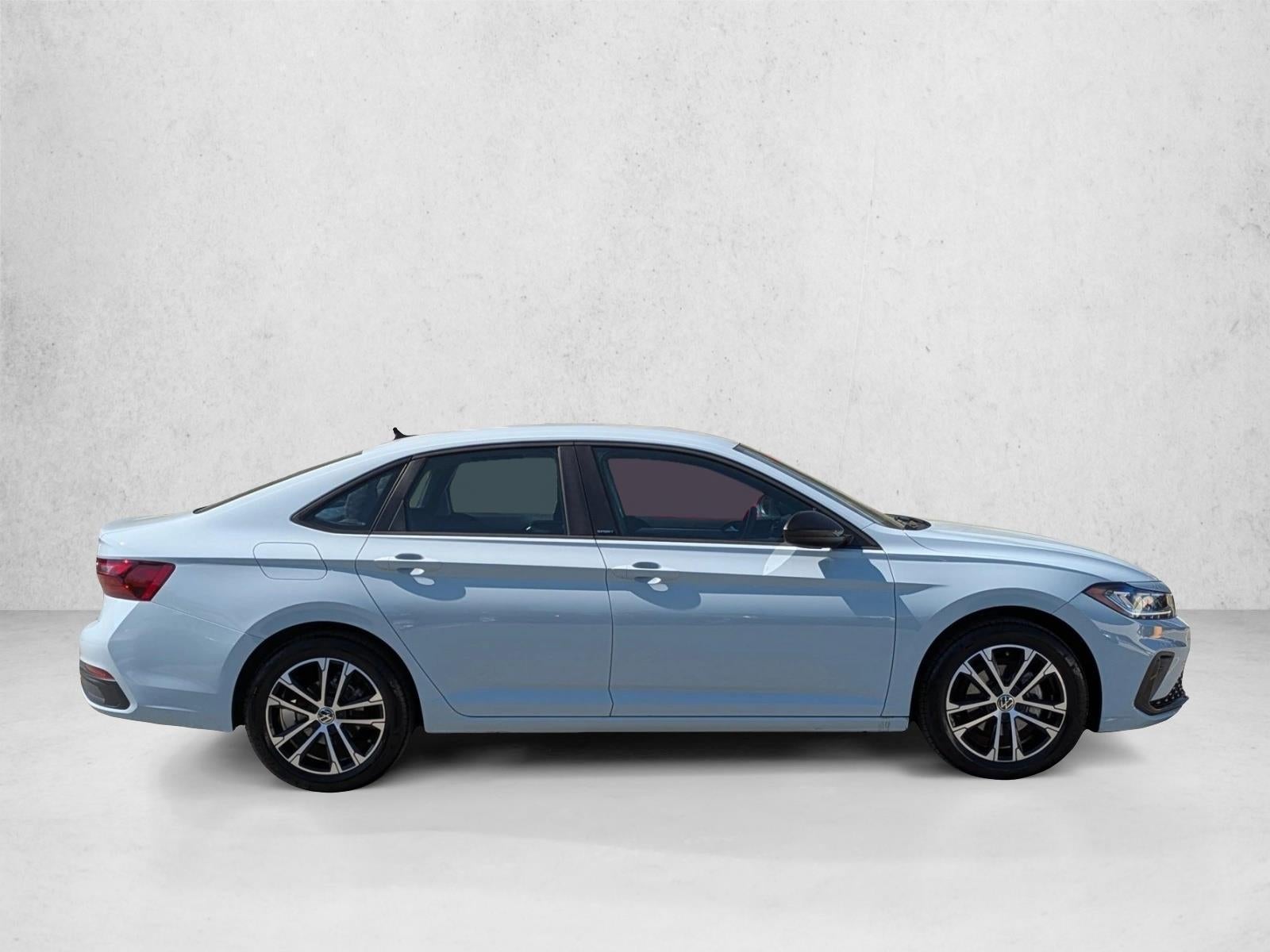 2025 Volkswagen Jetta Sport Auto