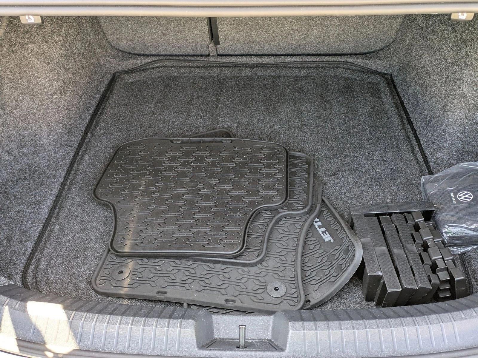 2025 Volkswagen Jetta Sport Auto