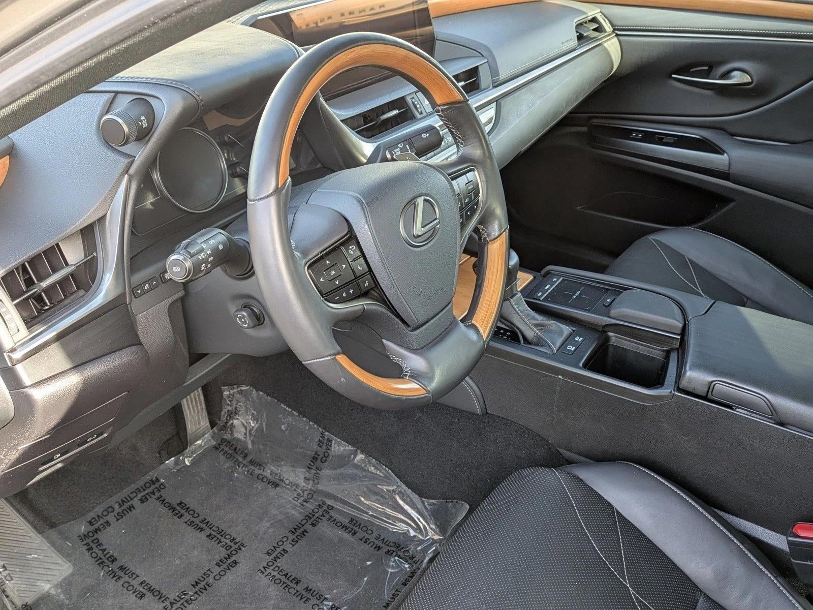 2020 Lexus ES 300h Luxury FWD