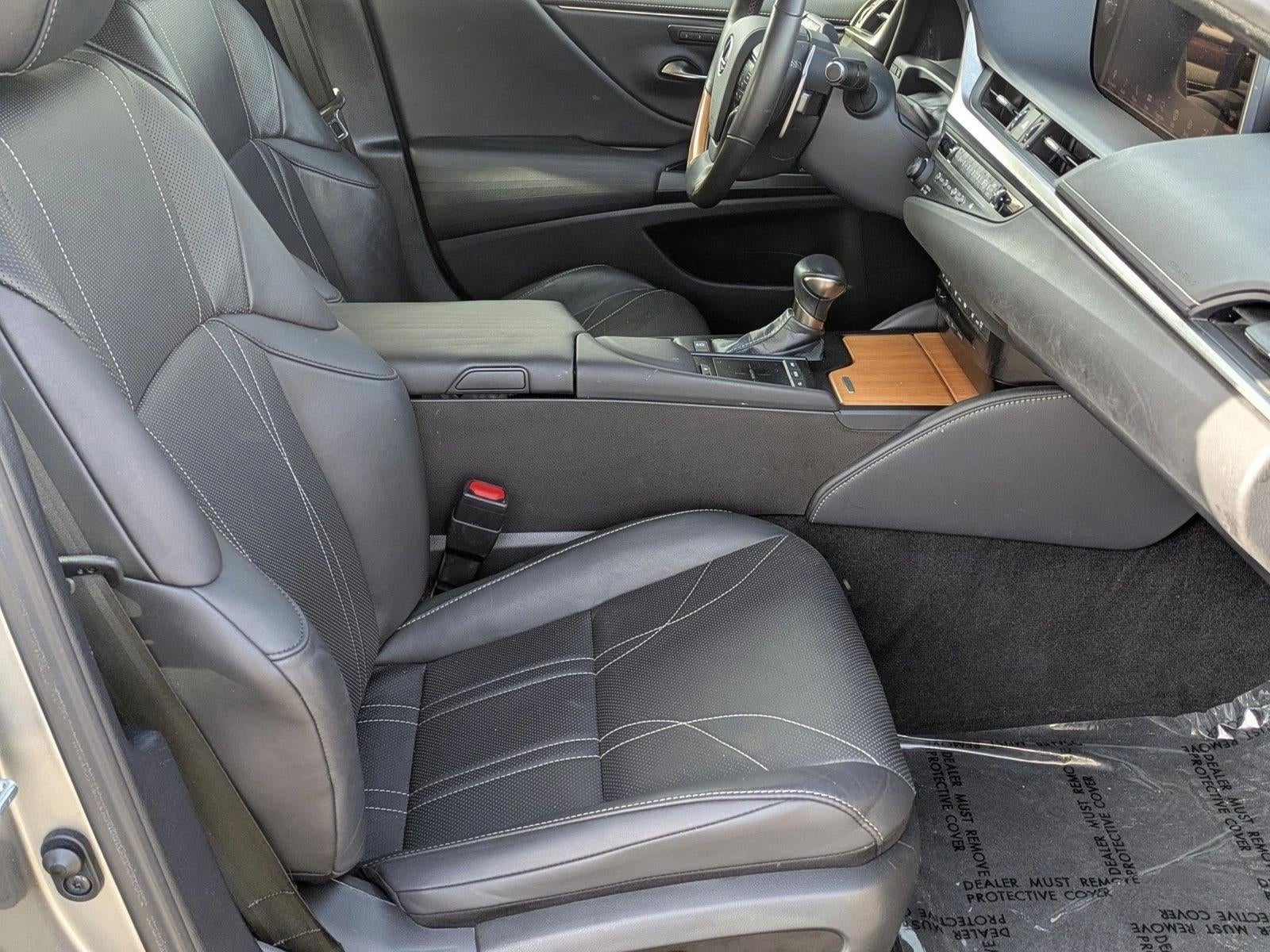 2020 Lexus ES 300h Luxury FWD