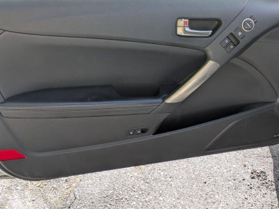 2013 Hyundai GENESIS Coupe 2dr V6 3.8L Man Track