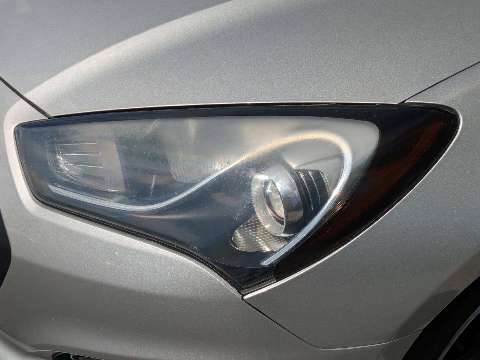 2013 Hyundai GENESIS Coupe 2dr V6 3.8L Man Track