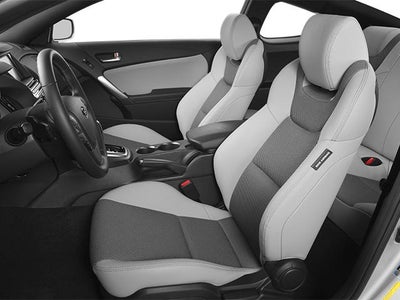 2013 Hyundai GENESIS Coupe 2dr V6 3.8L Man Track