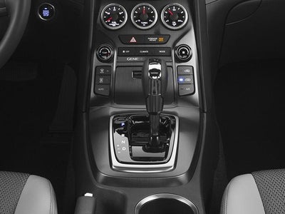 2013 Hyundai GENESIS Coupe 2dr V6 3.8L Man Track