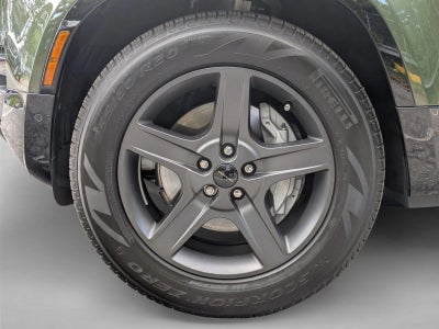 2026 Land Rover Defender 110 P400 X-Dynamic SE