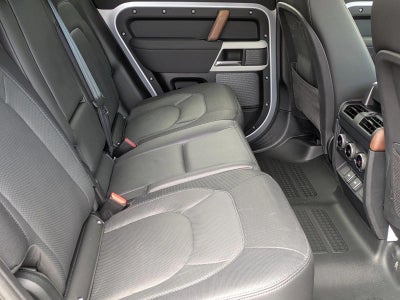 2023 Land Rover Defender 110 X-Dynamic SE AWD