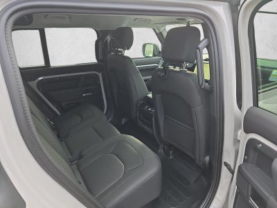 2026 Land Rover Defender 110 P300 S