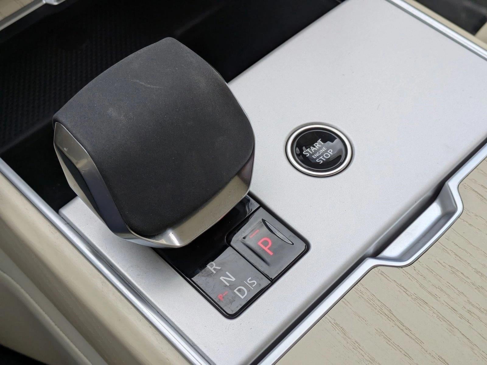 2024 Land Rover Range Rover P530 SE LWB 7 Seat