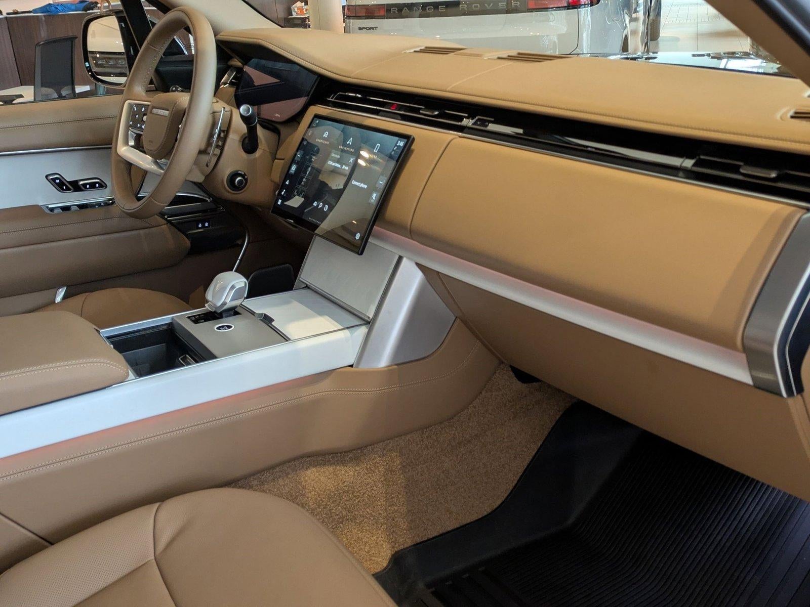 2025 Land Rover Range Rover P615 SV SWB