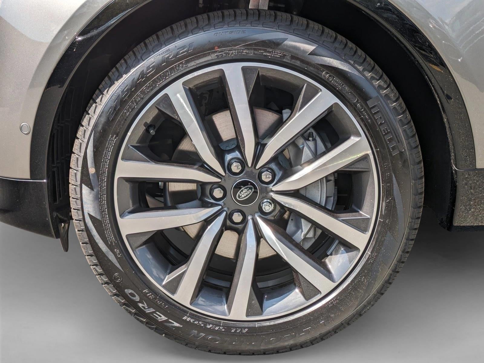 2024 Land Rover Discovery P300 Dynamic SE