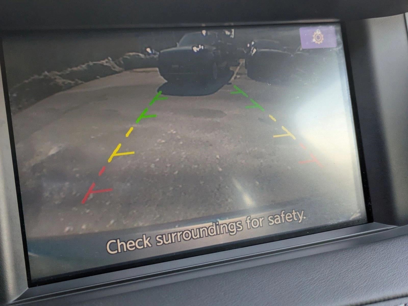 2017 INFINITI QX30 Luxury FWD