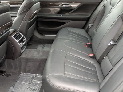 2021 BMW 740i xDrive Sedan