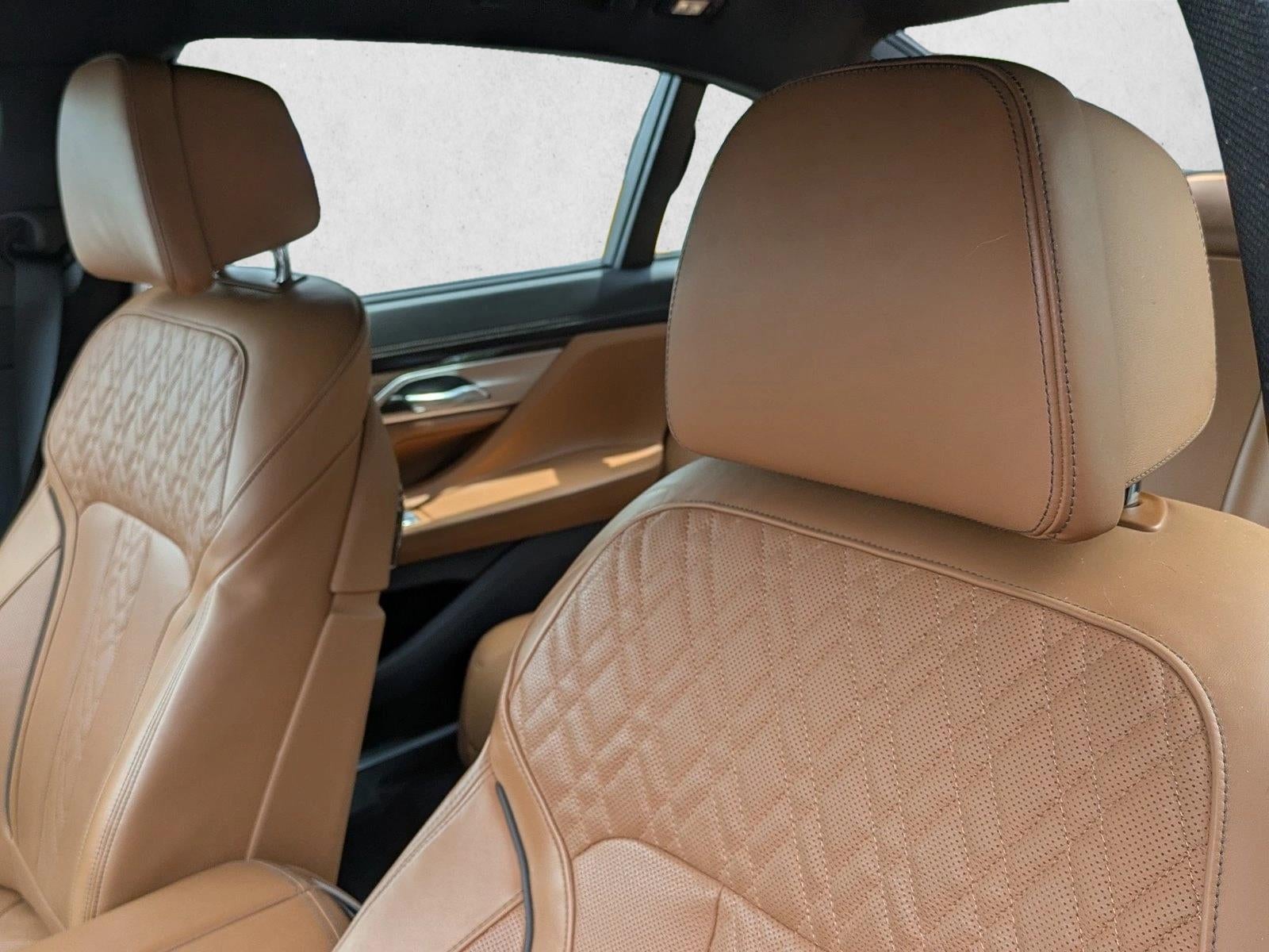 2022 BMW 740i xDrive Sedan