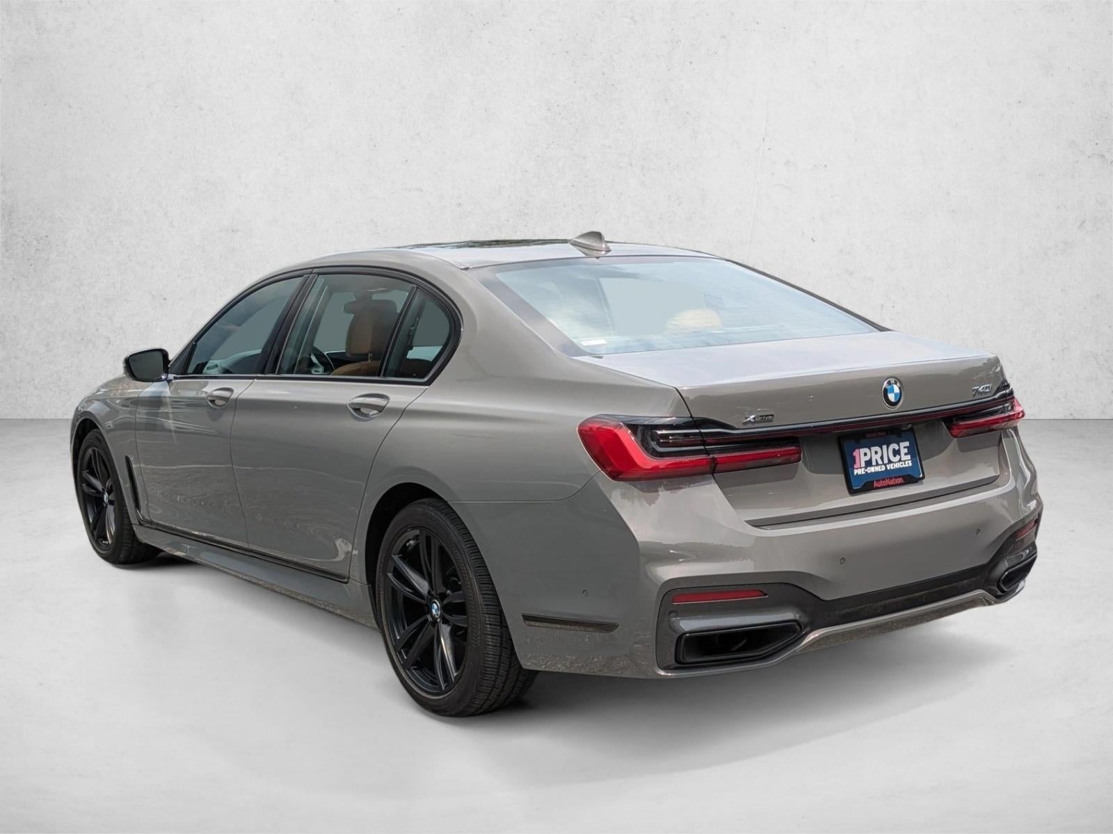2022 BMW 740i xDrive Sedan